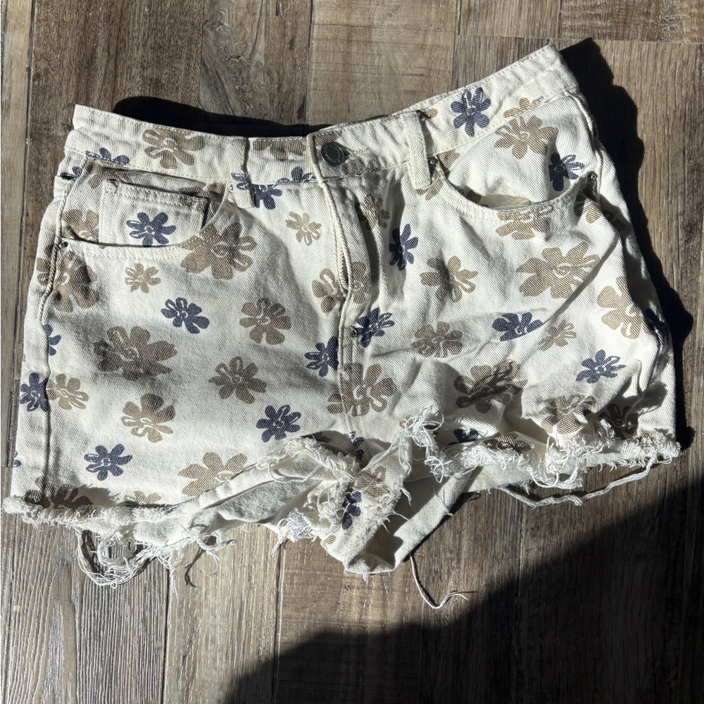 Floral Patterned Women's Jean Shorts